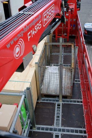 Das non plus ultra in der Ladungssicherung verwirklichte die DEG Rhein-Main eG. Der Fassi Partner NC Das non plus ultra in der Ladungssicherung verwirklichte die DEG Rhein-Main eG. Der Fassi Partner NC