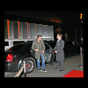 Aus der Stretchlimousine direkt auf den roten Teppich - Darsteller Mark Keller Aus der Stretchlimousine direkt auf den roten Teppich - Darsteller Mark Keller