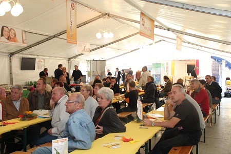 Fachvorträgen im easyTherm Festzelt fanden großen Zuspruch Fachvorträgen im easyTherm Festzelt fanden großen Zuspruch