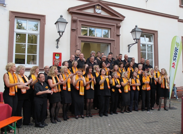 Der SWR SonntagsChor. Seine Passion: das Singen. Seine Mission: Die Freude am Chorgesang zu vermitte