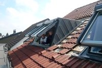 Aufkeilfenster, quasi die kleinere Variante der Fertigdachgaube, erweitern den Wohnraum unter dem Da Aufkeilfenster, quasi die kleinere Variante der Fertigdachgaube, erweitern den Wohnraum unter dem Da