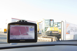 Bildunterschrift: HKL bietet alle Center als kostenlose POIs für TomTom Navigationsgeräte an. 