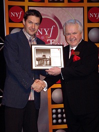 Andrey Skvortsov, CEO von Mercator und James M. Smyth, Präsident des New York Festivals (v.l.) Andrey Skvortsov, CEO von Mercator und James M. Smyth, Präsident des New York Festivals (v.l.)
