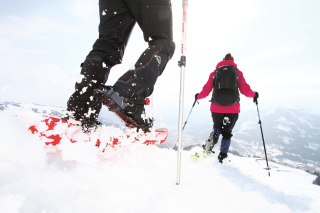 Schneeschuhwandern ist für viele Winterfans das ultimative Outdoor-Erlebnis. Schneeschuhwandern ist für viele Winterfans das ultimative Outdoor-Erlebnis.