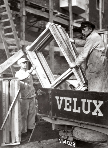 Das Schrägdachfenster aus Dänemark war eine Revolution. In Deutschland wird das erste Dachfenster 19