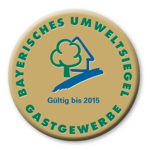 Das Bayerische Umweltsiegel in Gold haben jetzt drei Hoteliers im Bayerischen Wald erhalten