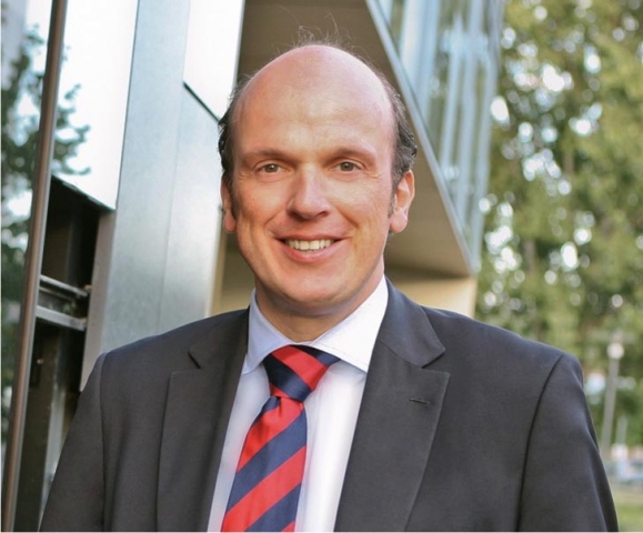 Dr. Clemens v. Trott zu Solz ist neuer Geschäftsführer des Abdichtungsspezialisten Triflex. Dr. Clemens v. Trott zu Solz ist neuer Geschäftsführer des Abdichtungsspezialisten Triflex.