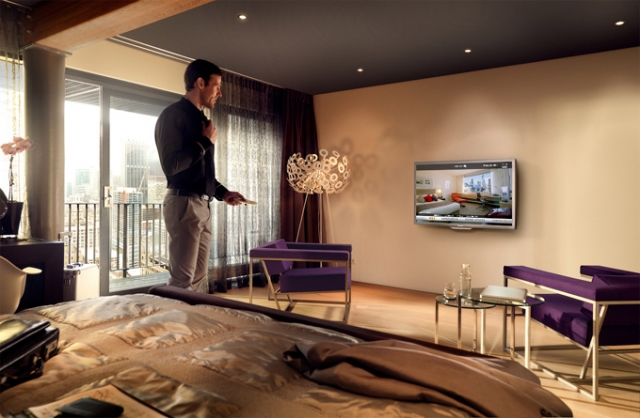 Hotelgäste in ganz Europa können nun von den IPTV-, WLAN-, Unterhaltungs- und Informationssystemen a Hotelgäste in ganz Europa können nun von den IPTV-, WLAN-, Unterhaltungs- und Informationssystemen a