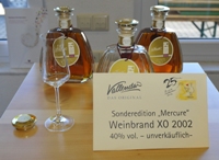 Der 2002er Weinbrand Vallendar XO: Ein Weinbrand, den es nur bei Mercure gibt. Der 2002er Weinbrand Vallendar XO: Ein Weinbrand, den es nur bei Mercure gibt.