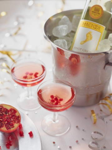 Jingle Bellini Cocktail mit Pinot Grigio Jingle Bellini Cocktail mit Pinot Grigio