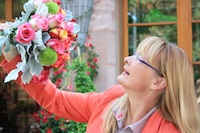 Fairtrade-, FFP- und regionale Blütenträume im Sortiment der Roßtaler Blumenmanufaktur Fairtrade-, FFP- und regionale Blütenträume im Sortiment der Roßtaler Blumenmanufaktur
