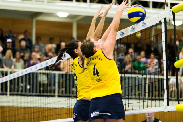 Er soll am Wochenende wieder stehen? der Block des Volleyballteams DSHS SnowTrex Köln, hier mit Rebe