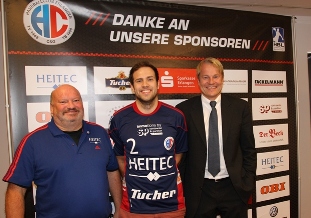 to: hl-studios) – Cheftrainer Bergemann, Dr. Carsten Bissel freuen sich auf Moritz Weltgen to: hl-studios) – Cheftrainer Bergemann, Dr. Carsten Bissel freuen sich auf Moritz Weltgen