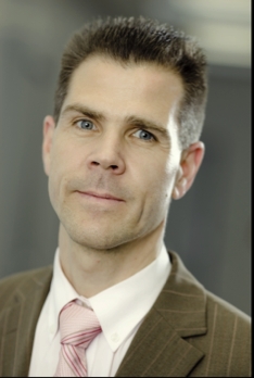 Jörg Gründinger, Kaufmännischer Leiter/ Prokurist der Stadtwerke Rüsselsheim GmbH Jörg Gründinger, Kaufmännischer Leiter/ Prokurist der Stadtwerke Rüsselsheim GmbH
