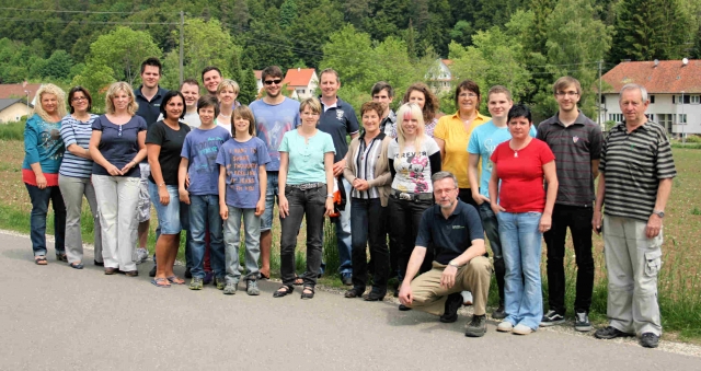 Holger Genkinger und seine Mitarbeiter. Gute Zusammenarbeit und ein gesundes Betriebsklima bilden da