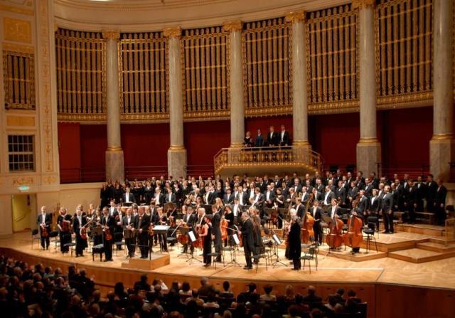 Letztmalig im Ausland: Mikis Theodorakis kommt am 14.12.12 ins Wiener Konzerthaus