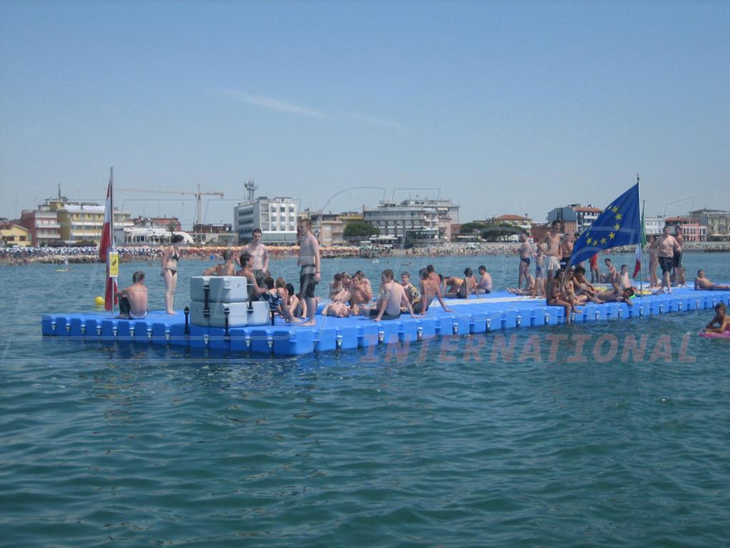 JETfloat Schwimmkörper z.B. als Badeinsel oder Badeplattform einsetzbar JETfloat Schwimmkörper z.B. als Badeinsel oder Badeplattform einsetzbar