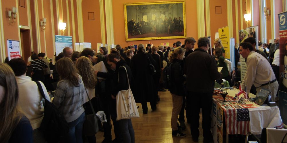 SchülerAustausch-Messe im Roten Rathaus in Berlin (Foto: Dt. Stiftung Völkerverständigung)
