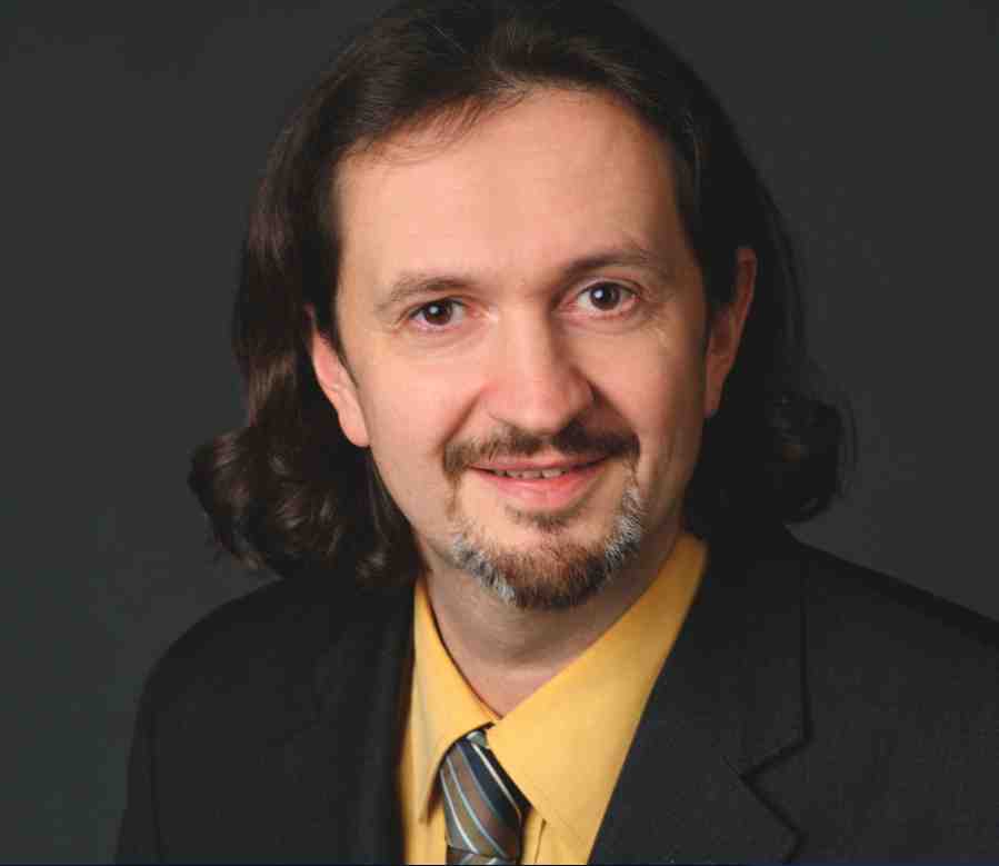 Dr. Marcus Dill, Geschäftsführer der mayato GmbH Dr. Marcus Dill, Geschäftsführer der mayato GmbH