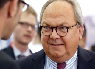 Auf Investionsgütermessen hat der Vorsitzende der Geschäftsführung der Messe Düsseldorf, Werner M. D Auf Investionsgütermessen hat der Vorsitzende der Geschäftsführung der Messe Düsseldorf, Werner M. D