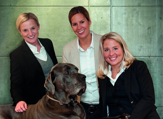 Von links nach rechts: Line Czogalla (Art Direction), Friederike Füller (PR-Beratung), Julia Alexand Von links nach rechts: Line Czogalla (Art Direction), Friederike Füller (PR-Beratung), Julia Alexand