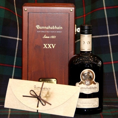 Feine Tropfen Online - Bunnahabhain 25 Jahre alt Single Malt Whisky Feine Tropfen Online - Bunnahabhain 25 Jahre alt Single Malt Whisky