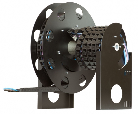 Die?E-Spool? von Igus ist ab der Motek in drei verschiedenen Längenvarianten (0-4 m, 4-7 m und 7-14 Die?E-Spool? von Igus ist ab der Motek in drei verschiedenen Längenvarianten (0-4 m, 4-7 m und 7-14