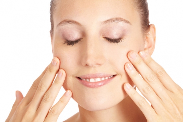 Mit dem Hyaluron Filler von Eucerin gegen Falten Mit dem Hyaluron Filler von Eucerin gegen Falten