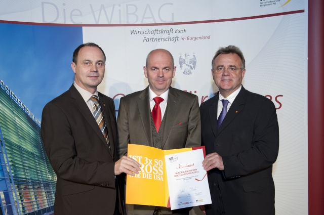 Urkunde für easyTherm: Reinhard Burger (GF easyTherm) freut sichüber die Anerkennung Urkunde für easyTherm: Reinhard Burger (GF easyTherm) freut sichüber die Anerkennung