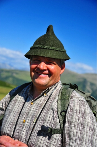 Lorenz Lang ist Gastgeber im Südtiroler Berghotel zum Zirm am Ritten.