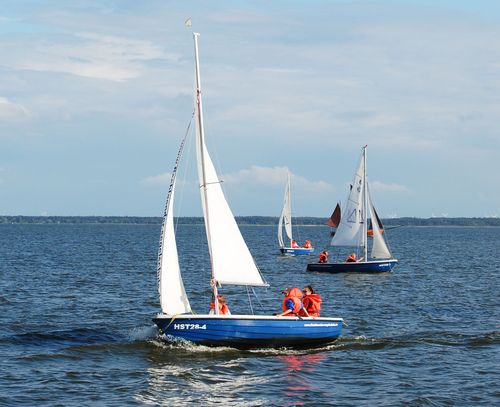 Segeln auf dem Saaler Bodden Segeln auf dem Saaler Bodden