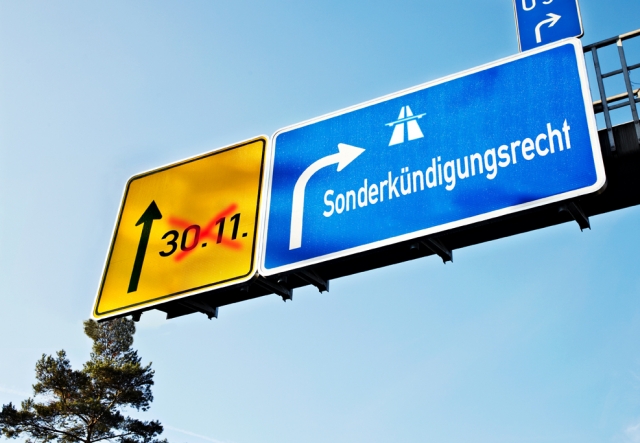 Der Stichtag zum Kündigen der Kfz-Versicherung ist vorbei. Der Kunde hält die Rechnung erst danach i Der Stichtag zum Kündigen der Kfz-Versicherung ist vorbei. Der Kunde hält die Rechnung erst danach i