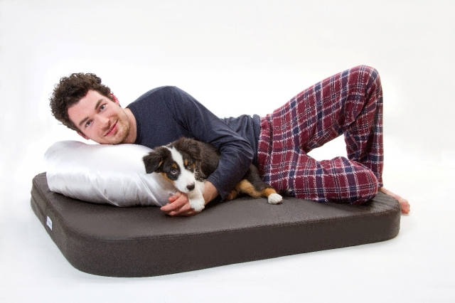 Orthopädische Hundebetten für Herrchen und Hundi