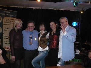 von links nach rechts - Jacky P.; Hans Peter Sperber/Geburtstagskind; Jana Yngland; Kathrin Jantke u von links nach rechts - Jacky P.; Hans Peter Sperber/Geburtstagskind; Jana Yngland; Kathrin Jantke u
