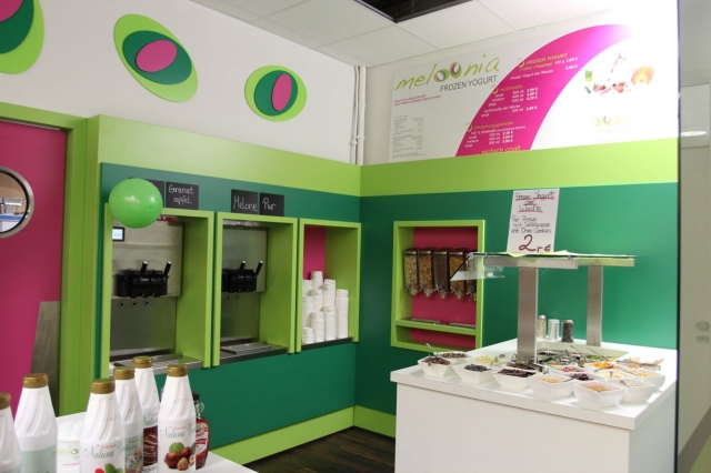 Der dritte meloonia Self-Serve Frozen Yogurt Shop im Stadthaus in Mannheim Der dritte meloonia Self-Serve Frozen Yogurt Shop im Stadthaus in Mannheim