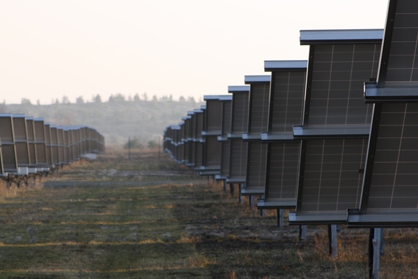 Beteiligung an modernen Solarparks - www.gruene-sachwerte.de/solarfonds