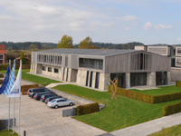 Das Firmengelände in Falkenberg mit den Softwarescheunen 2.0 und 3.0. (Foto: IGZ).
