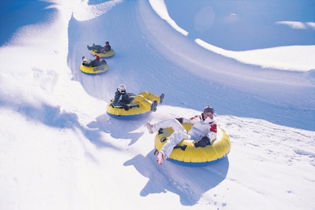 Auf den Tubes den Berg hinunter Auf den Tubes den Berg hinunter