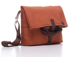 Der neue Postal Bag von Bluelounge Der neue Postal Bag von Bluelounge