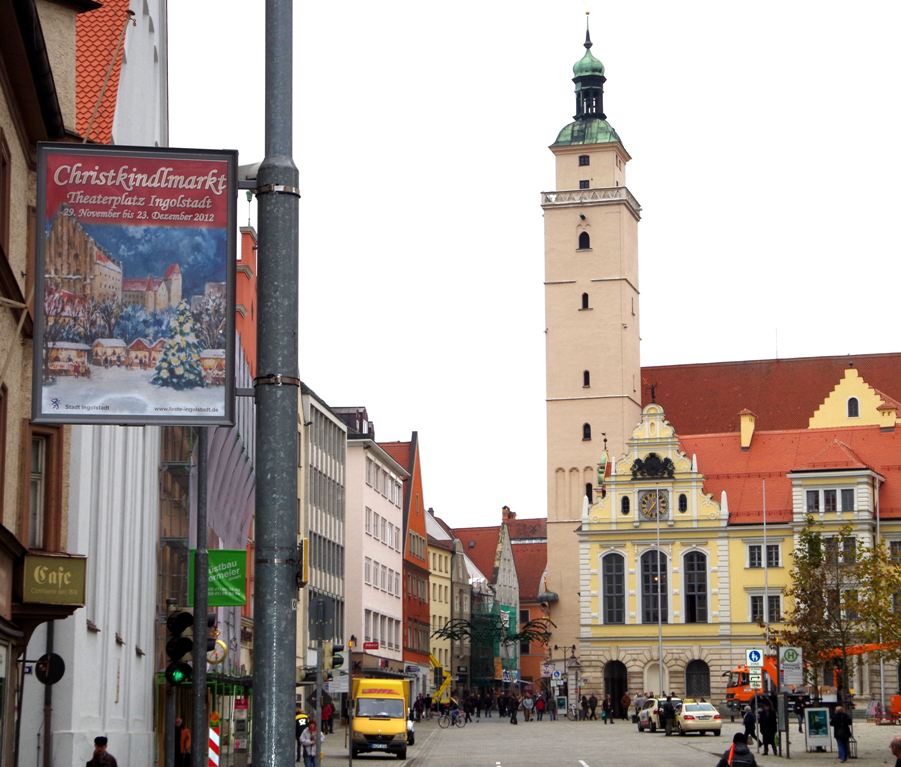Ordentliches Stadtbild durch Laternenmastenwerbung