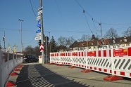 Verkehrssicherung von Zeppelin Rental am Münchener Luise-Kiesselbach-Platz. Copyright: Zeppelin Rent Verkehrssicherung von Zeppelin Rental am Münchener Luise-Kiesselbach-Platz. Copyright: Zeppelin Rent