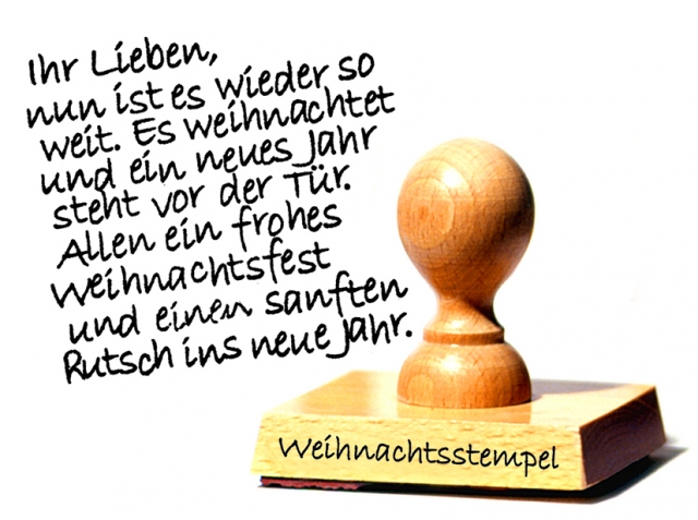 Vom Weihnachtskarten-Stempel bis zum Tischkicker-Gewürzstreuer - der Racheshop bietet Last-Minute-Ge