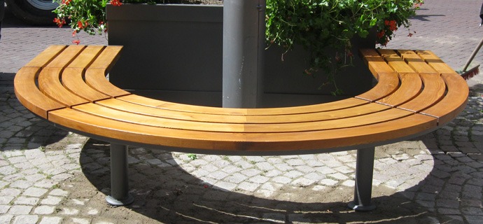 Rundbank Aurich von Thieme