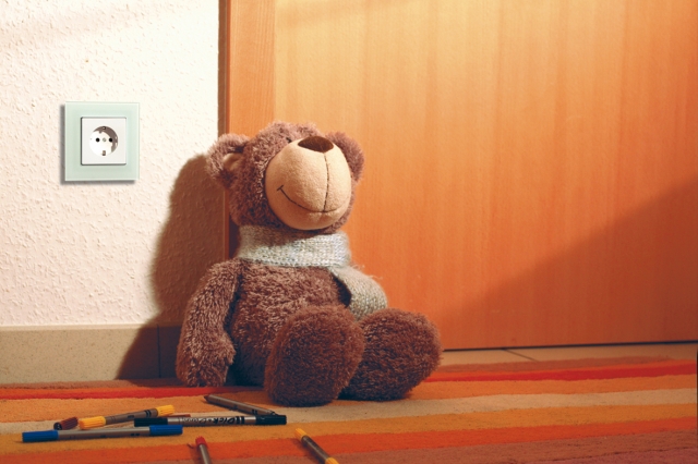 Ein FI-Schalter schützt im Bruchteil einer Sekunde vor gefährlichen Stromschlägen Ein FI-Schalter schützt im Bruchteil einer Sekunde vor gefährlichen Stromschlägen
