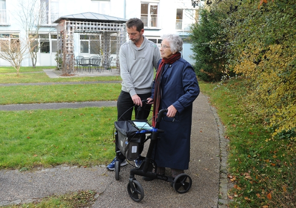 ERGO Verbraucherinformation - Pflege im Alter ERGO Verbraucherinformation - Pflege im Alter