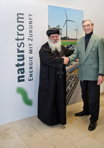 Bischof Anba Damian und NATURSTROM-Vorstand Dr. Thomas E. Banning