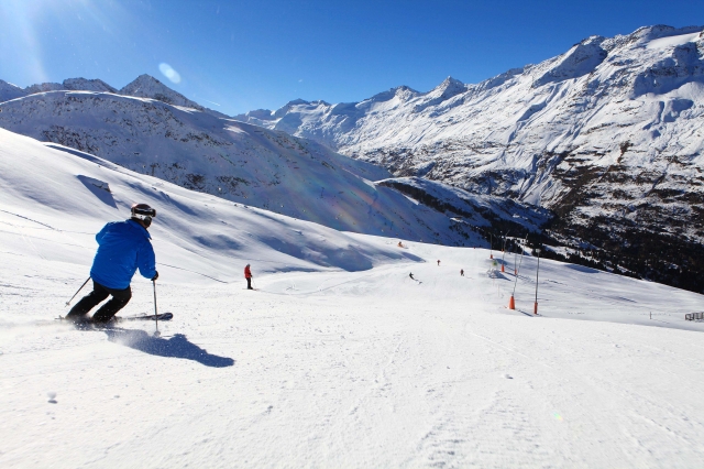Zufriedenheitswerte von 41.846 befragten Wintersportlern in 55 ausgewählten Top-Skigebieten im Alpen Zufriedenheitswerte von 41.846 befragten Wintersportlern in 55 ausgewählten Top-Skigebieten im Alpen