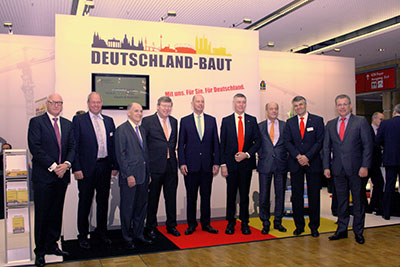 Von links nach rechts: Uwe Berner, Andreas Klaß, Pierre-Andrè de Chalendar, Karl-Ulrich Kuhlo... Von links nach rechts: Uwe Berner, Andreas Klaß, Pierre-Andrè de Chalendar, Karl-Ulrich Kuhlo...
