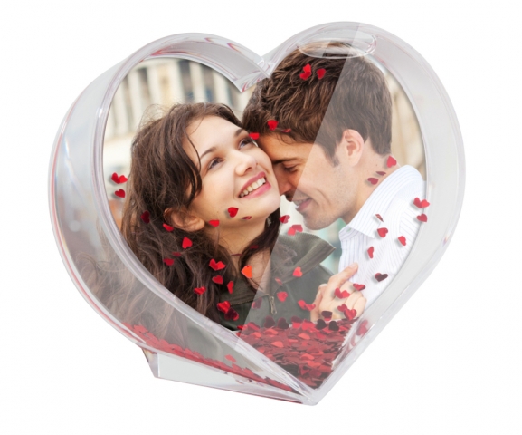 Die herzige Fotokugel mit passendem Herzgestöber ist eine der Neuheiten im Valentinstags-Shop von po Die herzige Fotokugel mit passendem Herzgestöber ist eine der Neuheiten im Valentinstags-Shop von po