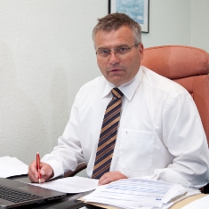 Versicherungsmakler Andreas Linke im Einsatz für seine Kunden Versicherungsmakler Andreas Linke im Einsatz für seine Kunden
